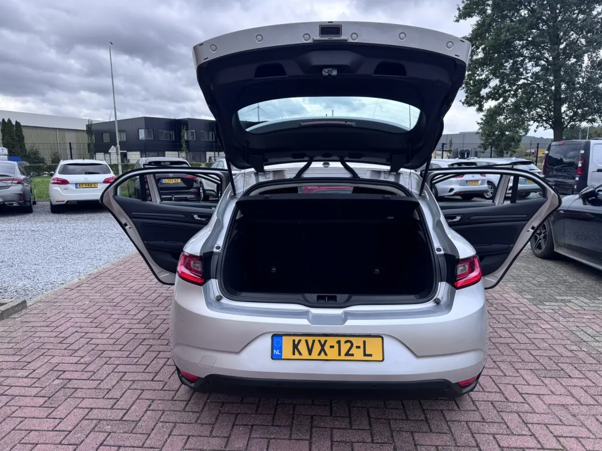 1.5 Blue dCi Limited, Marge, Euro 6, Apple Carplay, PDC,
