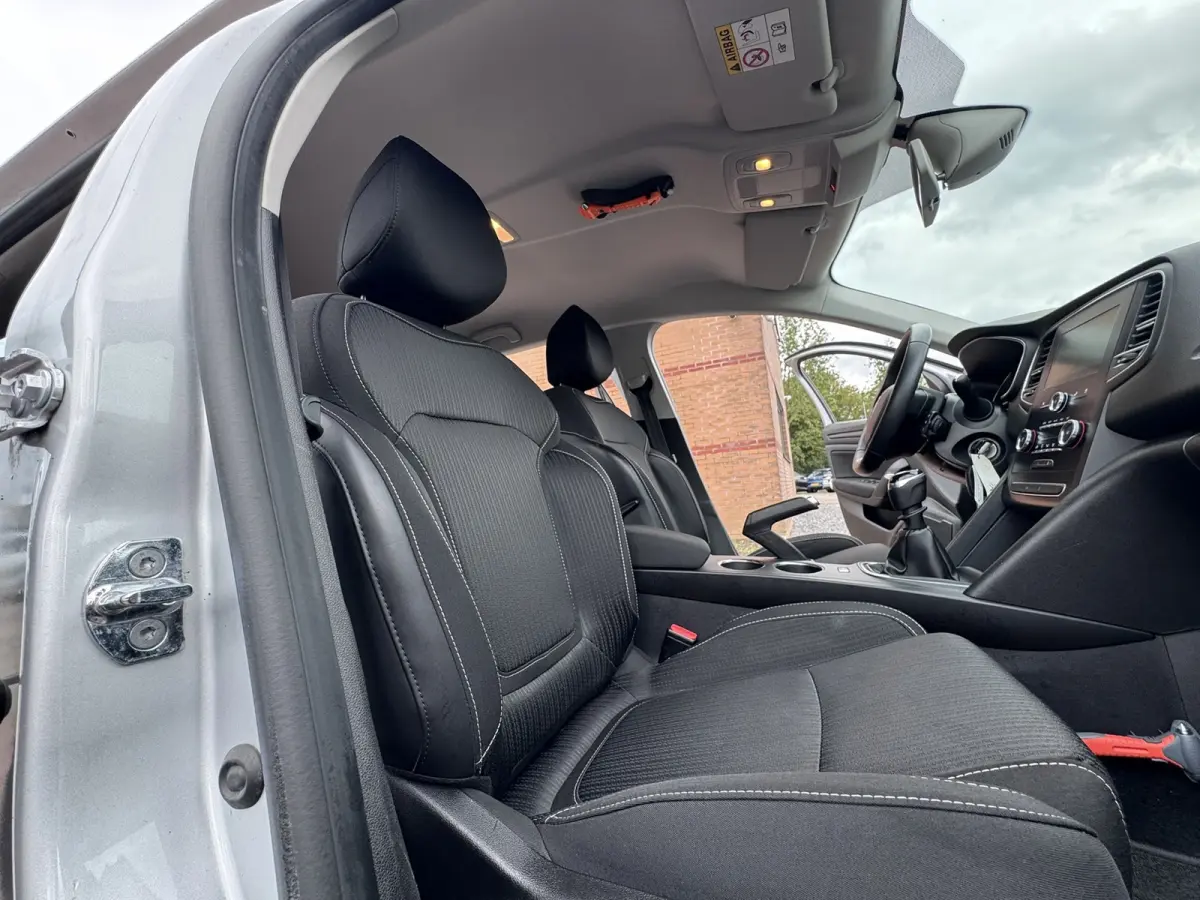 1.5 Blue dCi Limited, Marge, Euro 6, Apple Carplay, PDC,