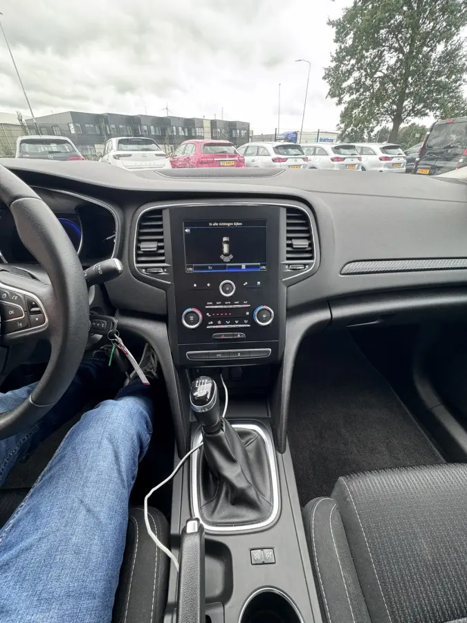 1.5 Blue dCi Limited, Marge, Euro 6, Apple Carplay, PDC,