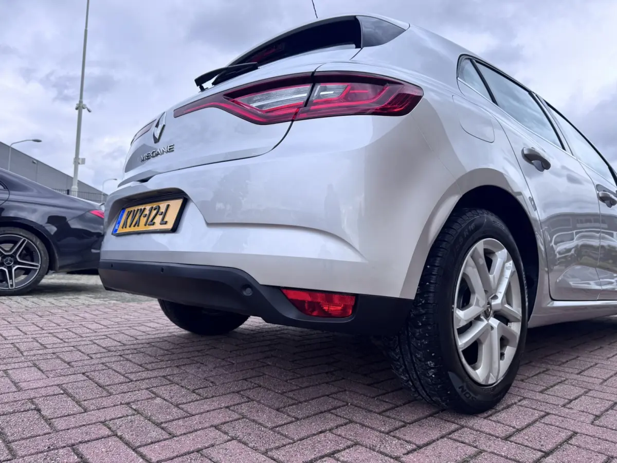 1.5 Blue dCi Limited, Marge, Euro 6, Apple Carplay, PDC,