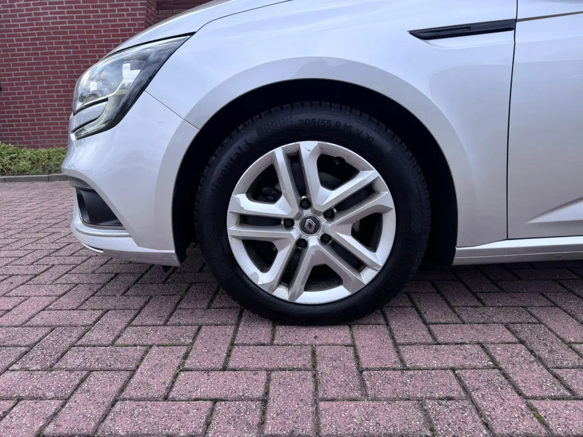1.5 Blue dCi Limited, Marge, Euro 6, Apple Carplay, PDC,