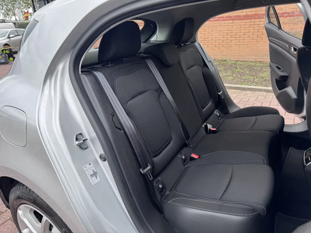 1.5 Blue dCi Limited, Marge, Euro 6, Apple Carplay, PDC,