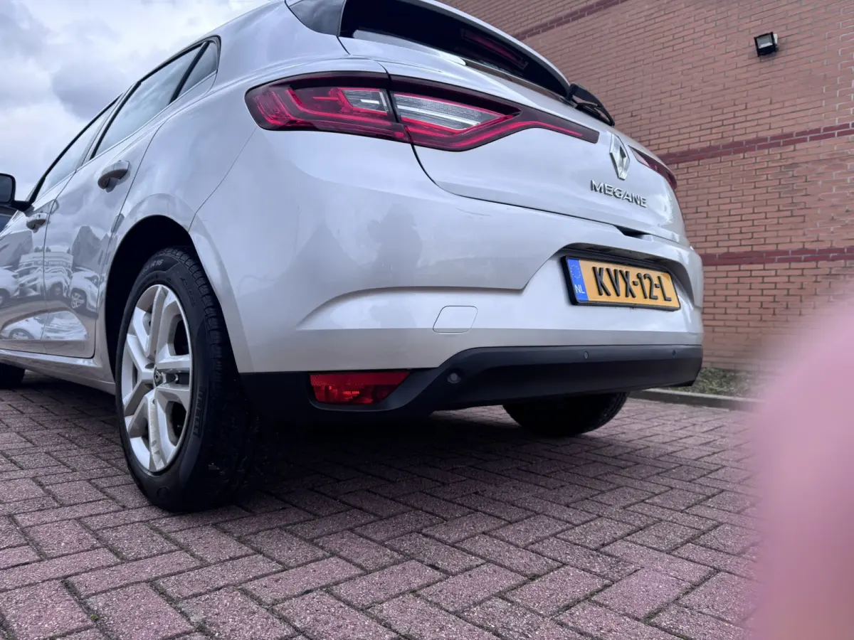 1.5 Blue dCi Limited, Marge, Euro 6, Apple Carplay, PDC,