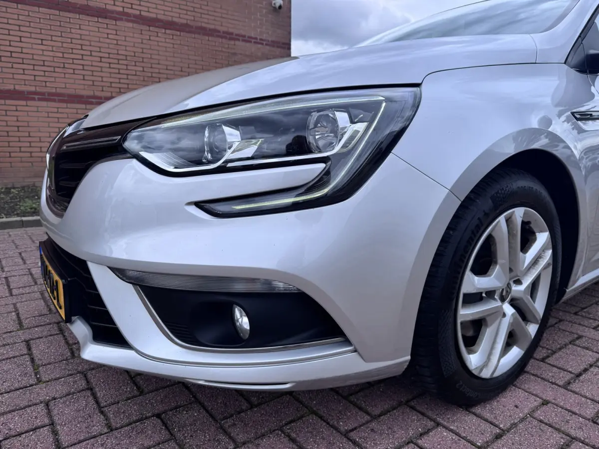 1.5 Blue dCi Limited, Marge, Euro 6, Apple Carplay, PDC,