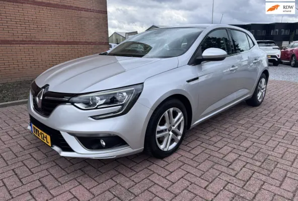 1.5 Blue dCi Limited, Marge, Euro 6, Apple Carplay, PDC,