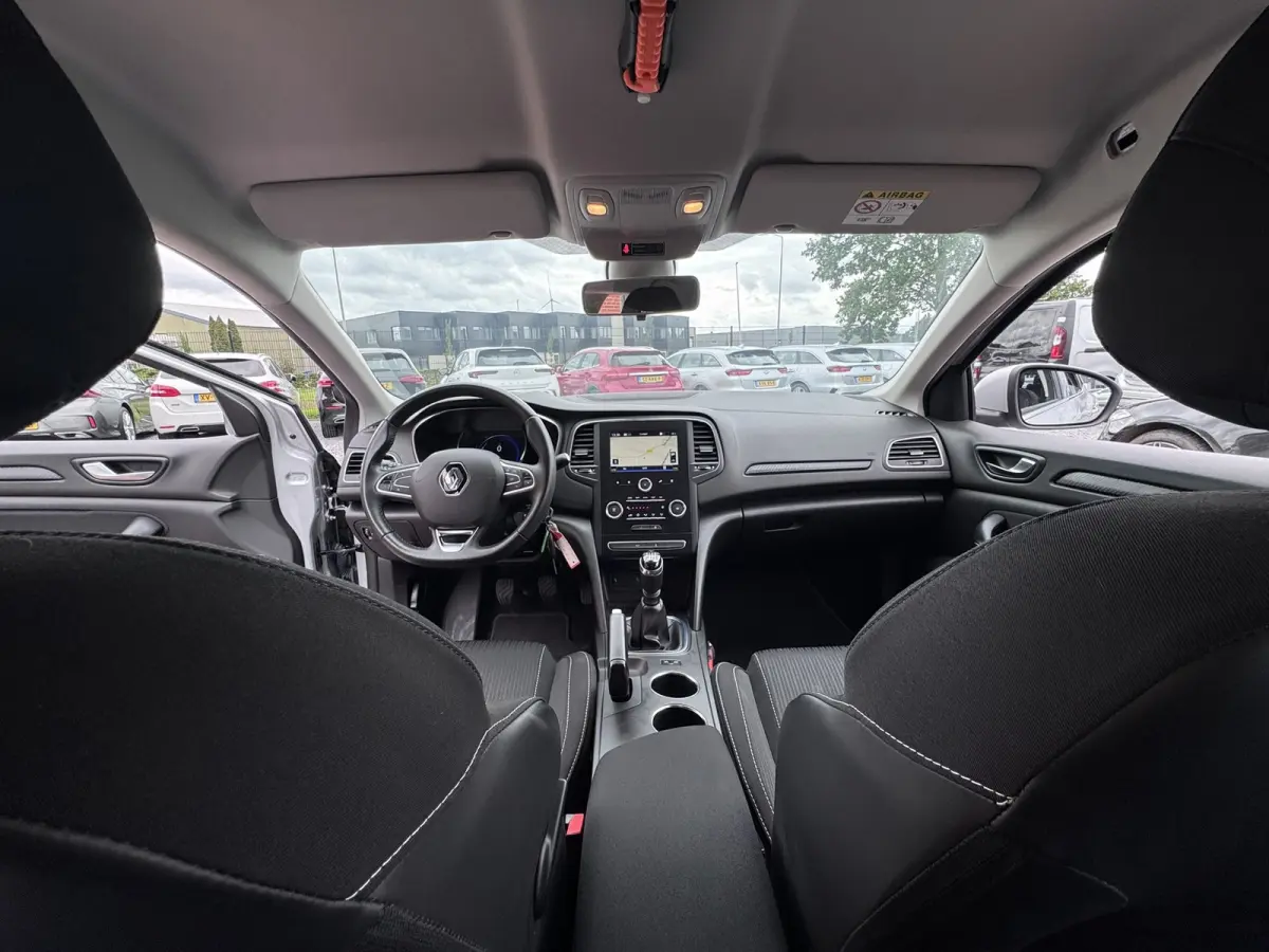 1.5 Blue dCi Limited, Marge, Euro 6, Apple Carplay, PDC,