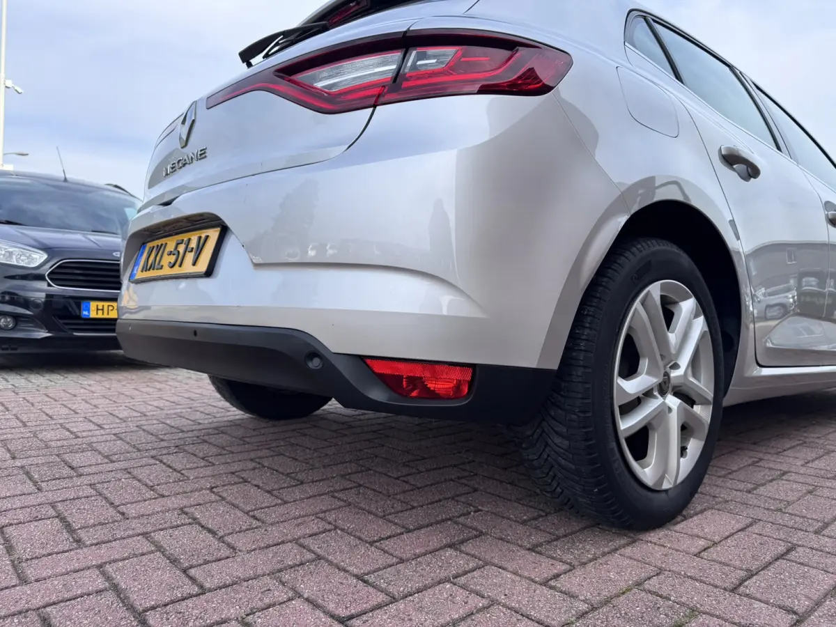 1.5 Blue dCi Limited, Marge, Euro 6, Apple Carplay, PDC,