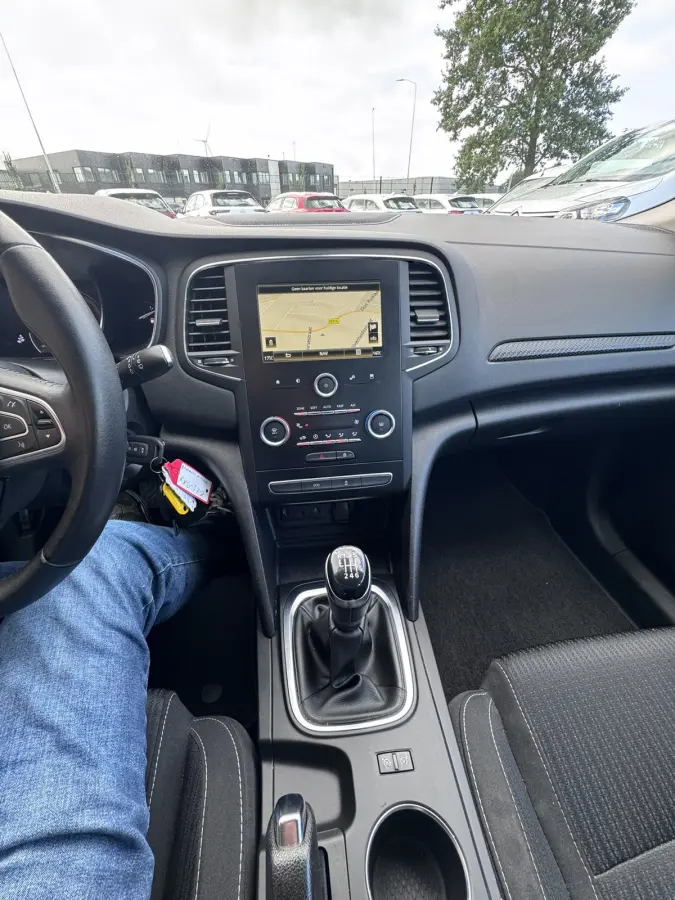 1.5 Blue dCi Limited, Marge, Euro 6, Apple Carplay, PDC,