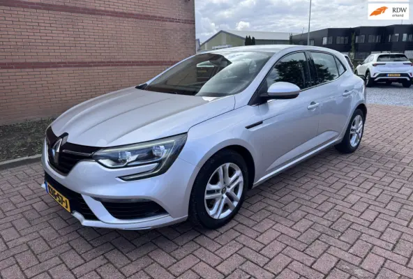 1.5 Blue dCi Limited, Marge, Euro 6, Apple Carplay, PDC,