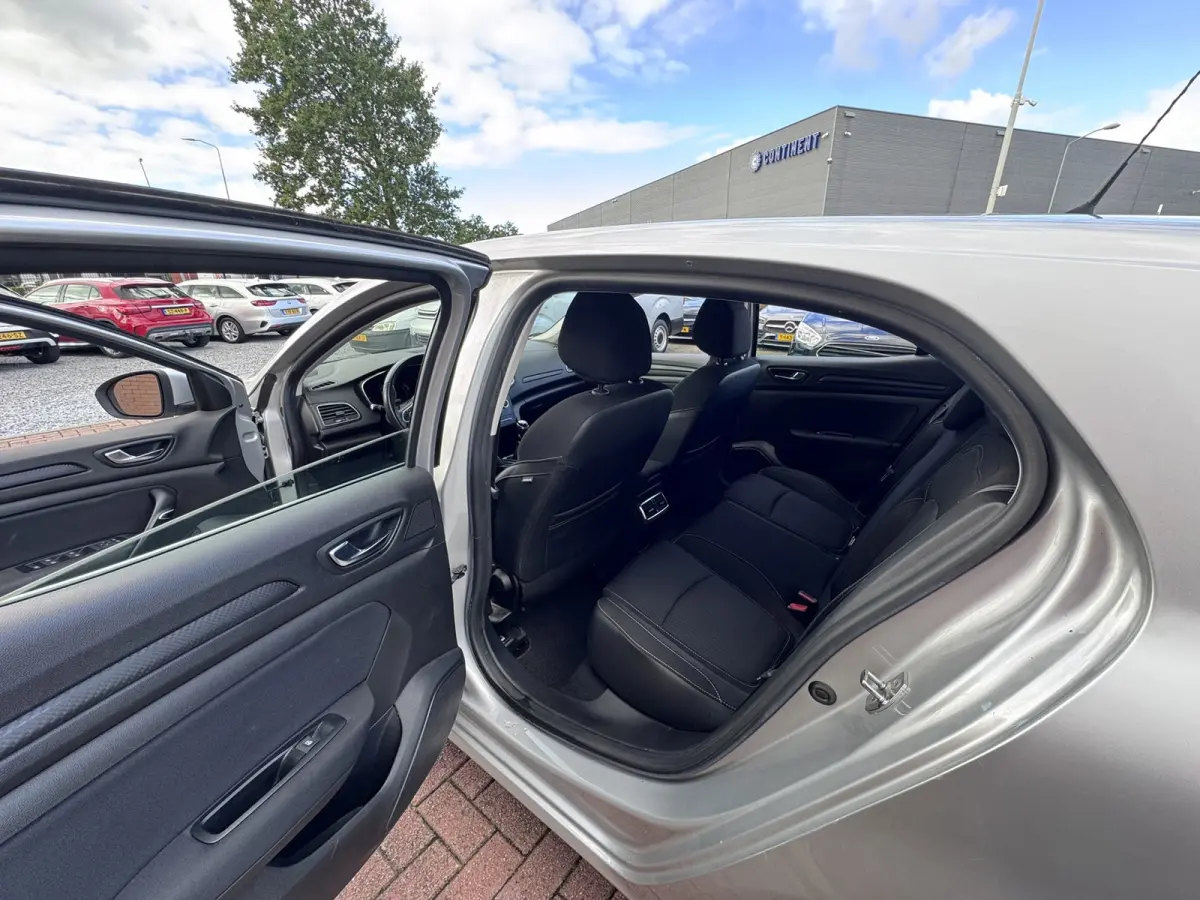 1.5 Blue dCi Limited, Marge, Euro 6, Apple Carplay, PDC,