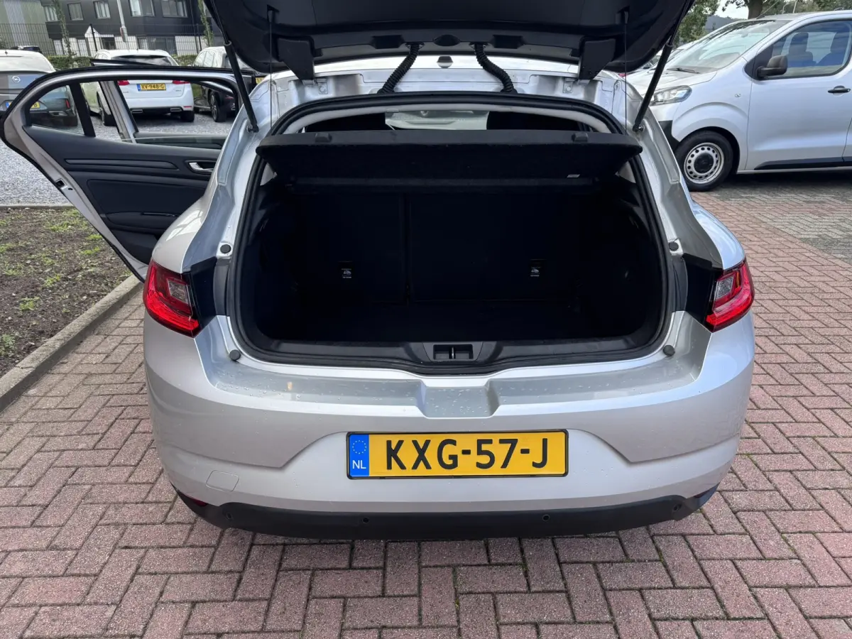 1.5 Blue dCi Limited, Marge, Euro 6, Apple Carplay, PDC,
