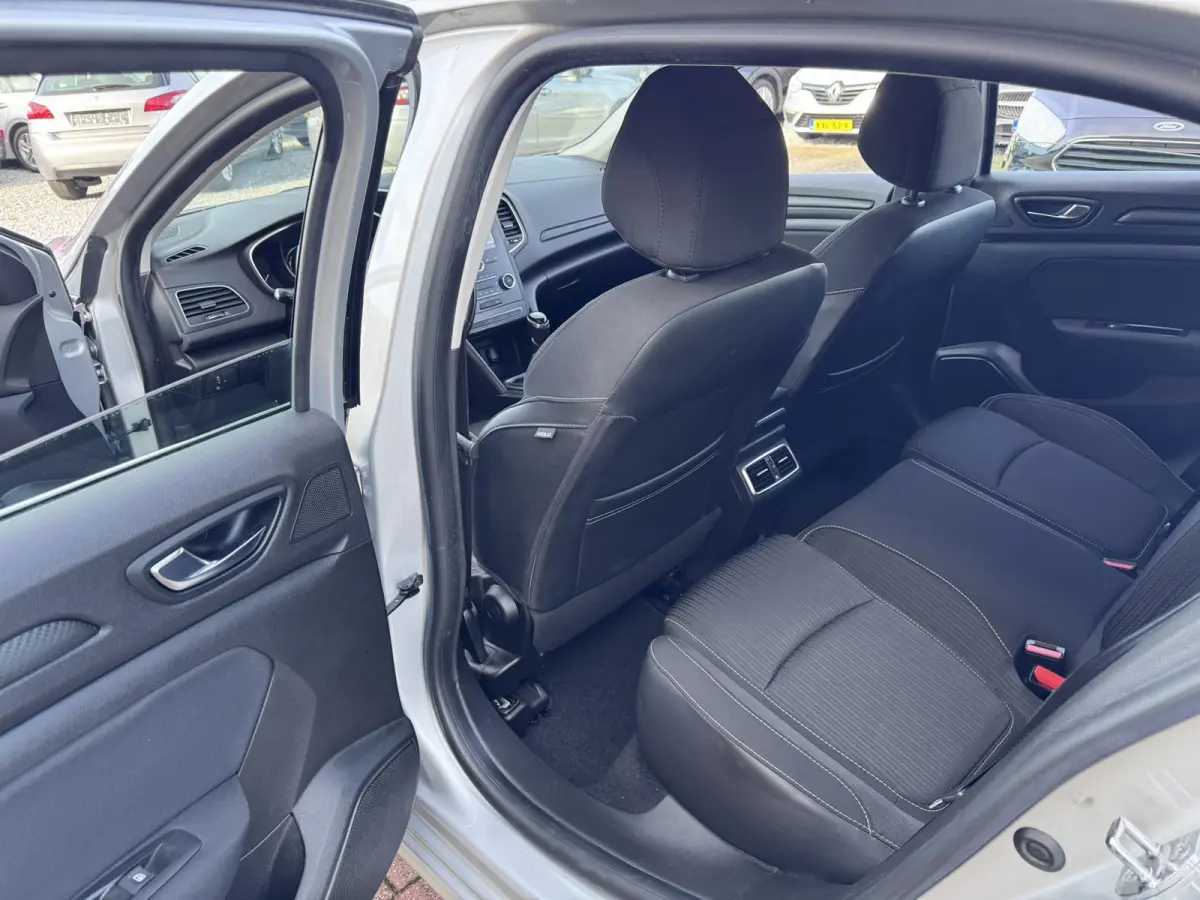 1.5 Blue dCi Business Zen, Marge, Euro 6,