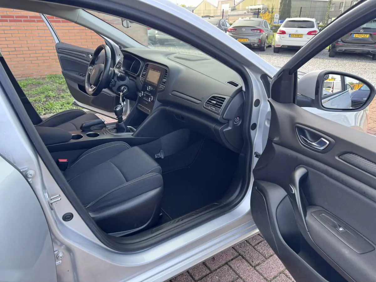 1.5 Blue dCi Business Zen, Marge, Euro 6,
