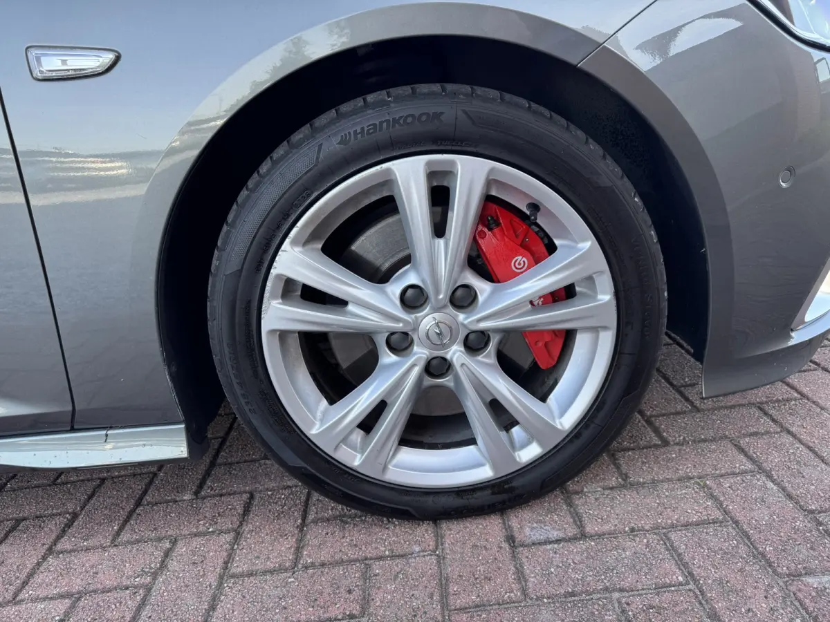 2.0 BiTurbo 4x4 GSi Exclusive