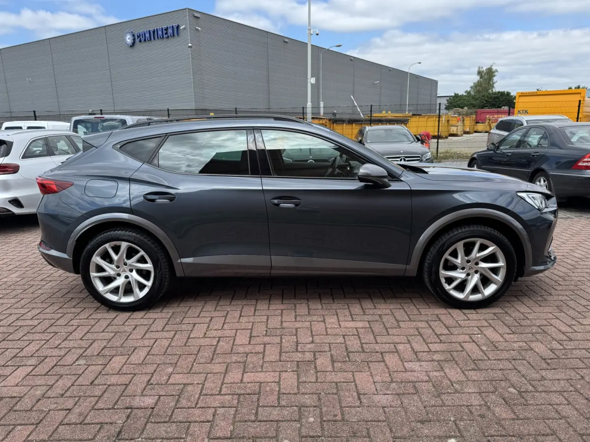 1.4 e-Hybrid Business SOH 97% 204pk/CARPLAY/PDC/AIRCO/STUURWVERWARMING