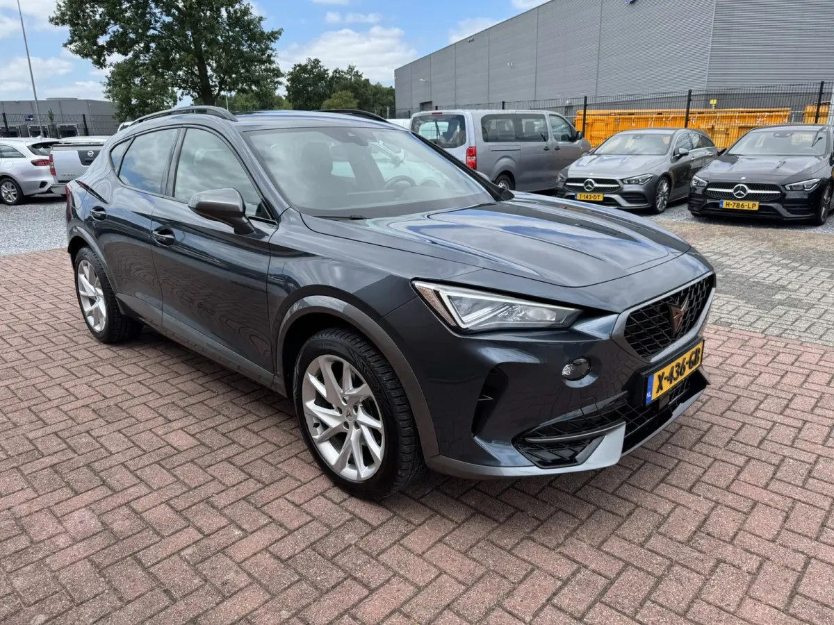 1.4 e-Hybrid Business SOH 97% 204pk/CARPLAY/PDC/AIRCO/STUURWVERWARMING