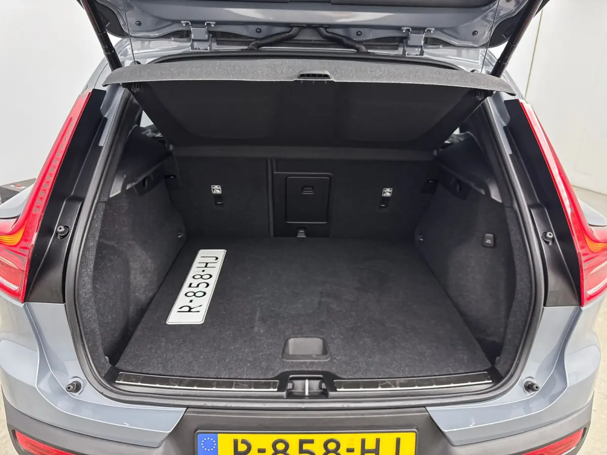 T4 Plus Bright | 18" Allseason | Trekhaak | Getint Glas | Elektr. verst. Stoelen | Harman Kardon | Parkeercamera | Adaptieve Cruise | BLIS | Stoel/Stuurverwarming