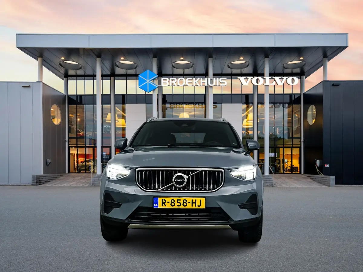 T4 Plus Bright | 18" Allseason | Trekhaak | Getint Glas | Elektr. verst. Stoelen | Harman Kardon | Parkeercamera | Adaptieve Cruise | BLIS | Stoel/Stuurverwarming