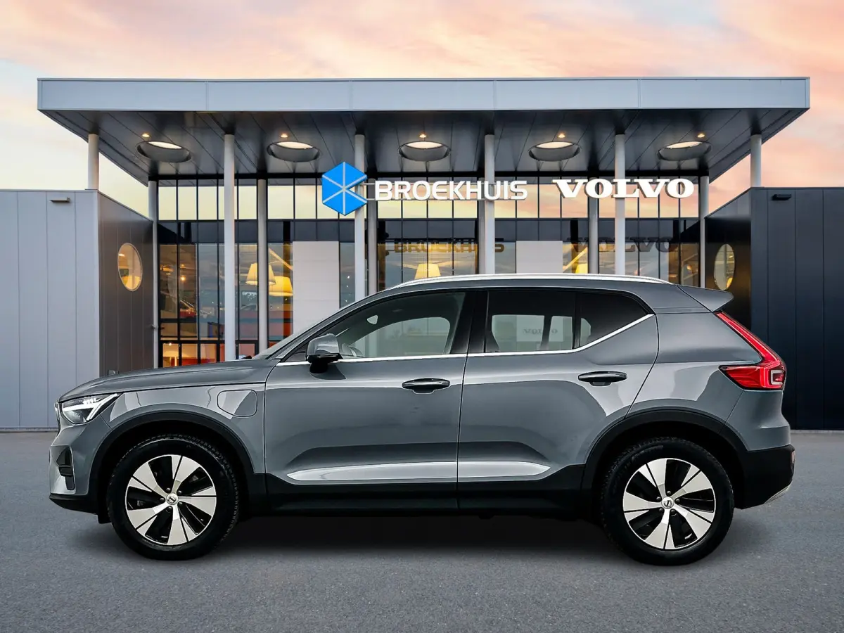 T4 Plus Bright | 18" Allseason | Trekhaak | Getint Glas | Elektr. verst. Stoelen | Harman Kardon | Parkeercamera | Adaptieve Cruise | BLIS | Stoel/Stuurverwarming