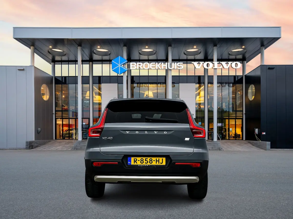 T4 Plus Bright | 18" Allseason | Trekhaak | Getint Glas | Elektr. verst. Stoelen | Harman Kardon | Parkeercamera | Adaptieve Cruise | BLIS | Stoel/Stuurverwarming