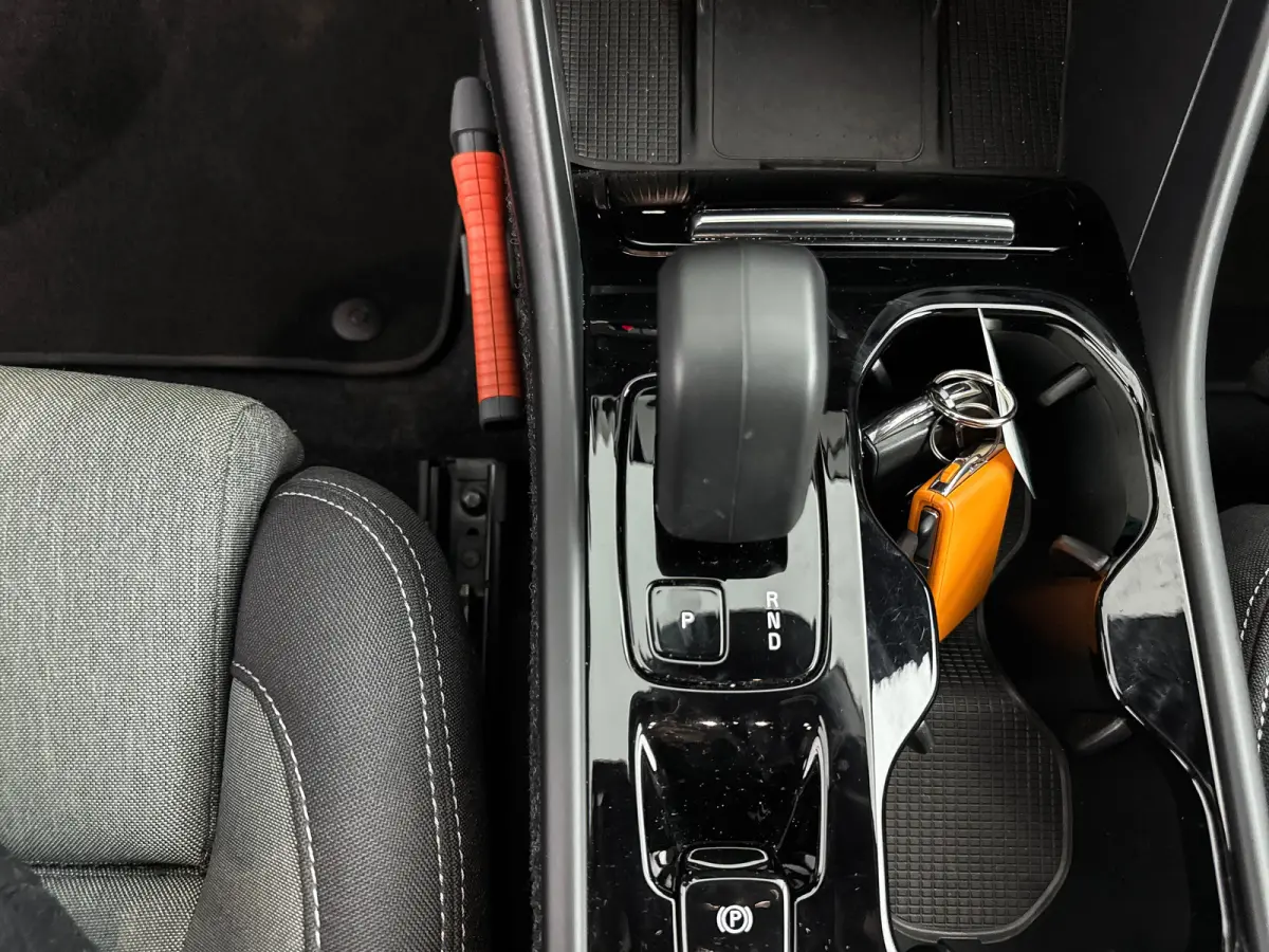 T4 Plus Bright | 18" Allseason | Getint Glas | Elektr. verst. Stoelen | Harman Kardon | Parkeercamera | Adaptieve Cruise | BLIS | Stoel/Stuurverwarming