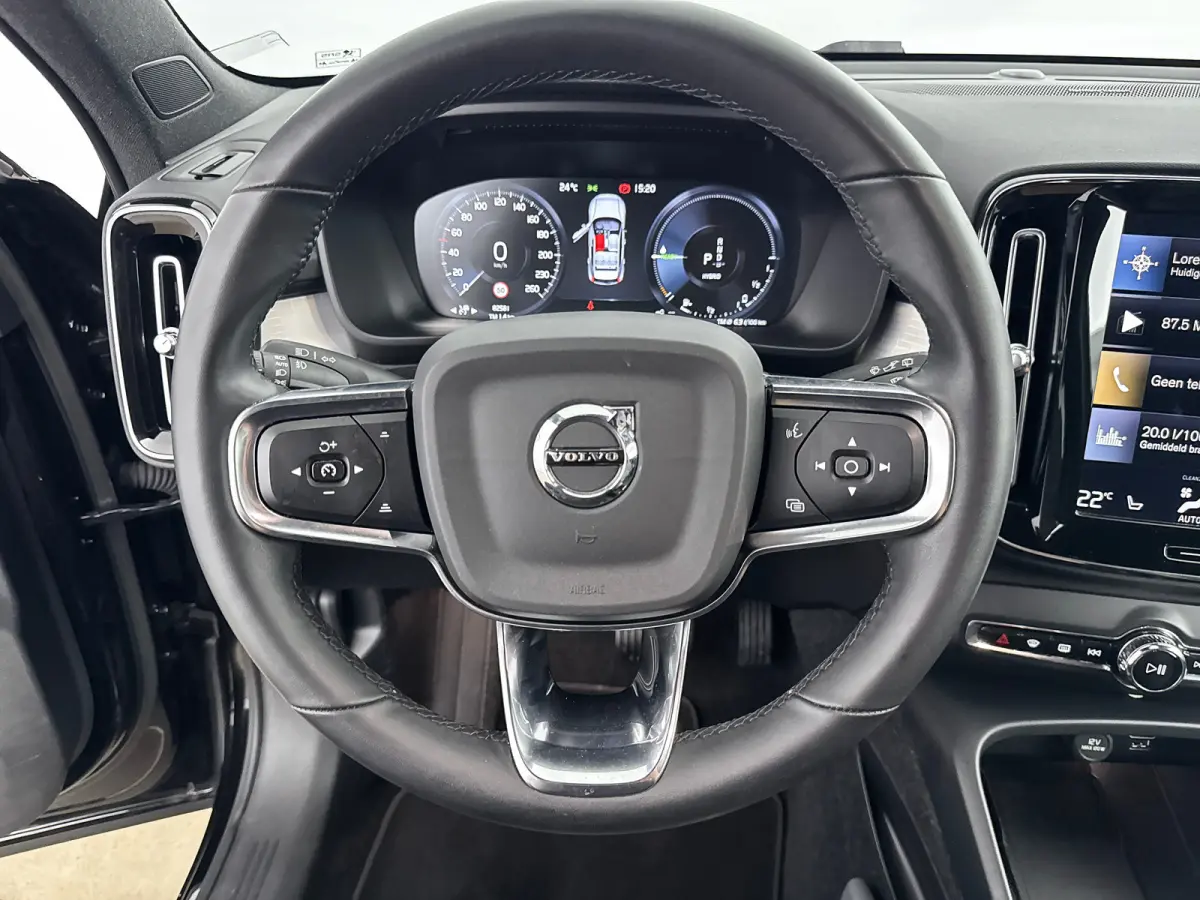 T4 Plus Bright | 18" Allseason | Getint Glas | Elektr. verst. Stoelen | Harman Kardon | Parkeercamera | Adaptieve Cruise | BLIS | Stoel/Stuurverwarming