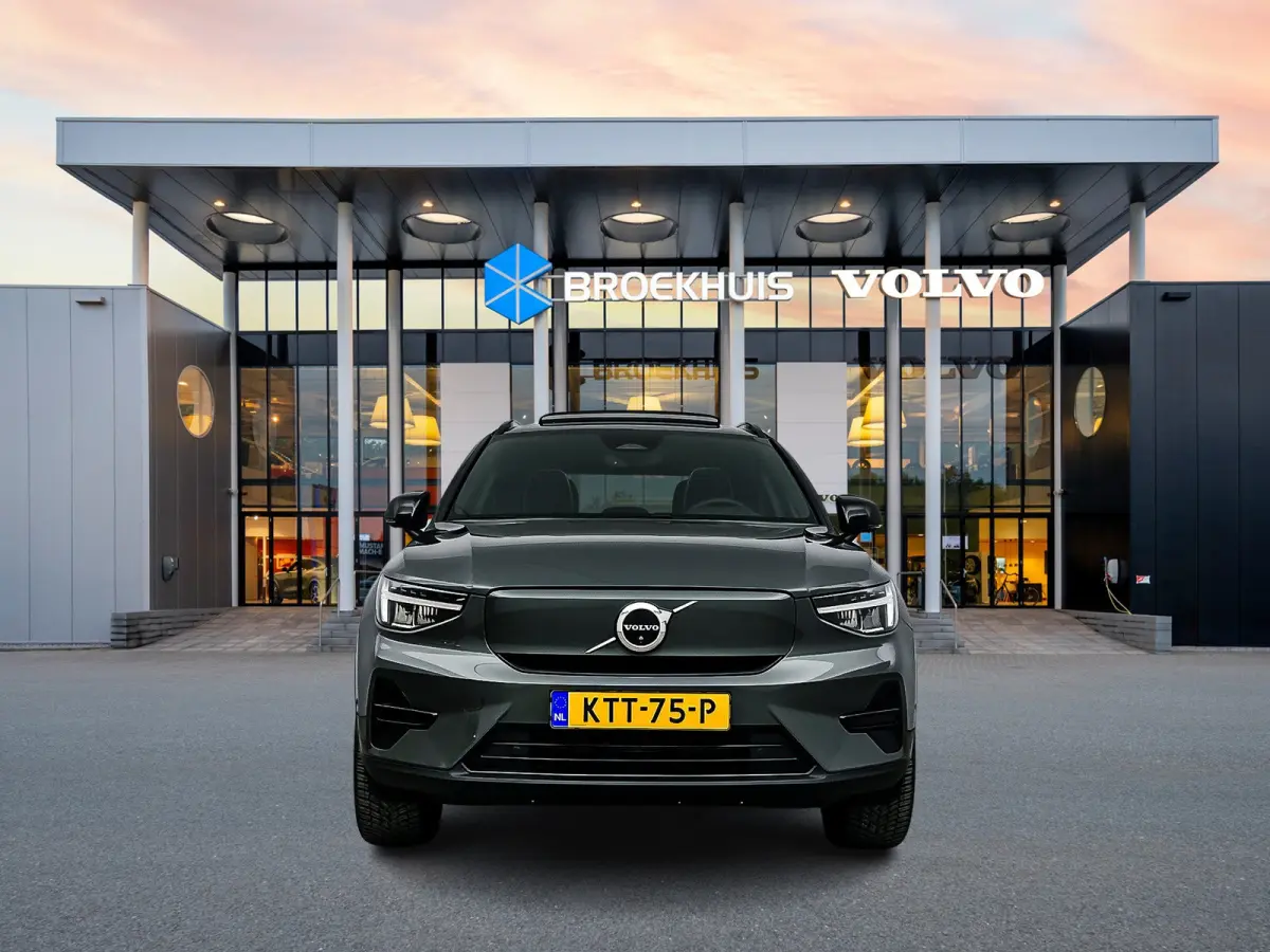 Single Motor Extended Range Ultra Europa 82 kWh | 19" Allseason | Getint Glas | Leder/Nubuck | Elektr. verst. Stoelen | Panoramadak | 360 Camera | Harman Kardon