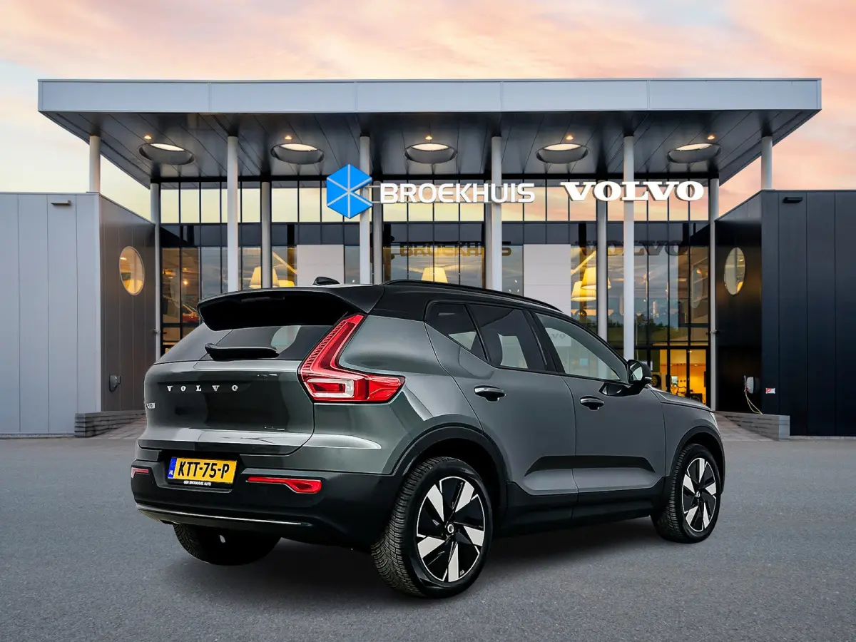 Single Motor Extended Range Ultra Europa 82 kWh | 19" Allseason | Getint Glas | Leder/Nubuck | Elektr. verst. Stoelen | Panoramadak | 360 Camera | Harman Kardon