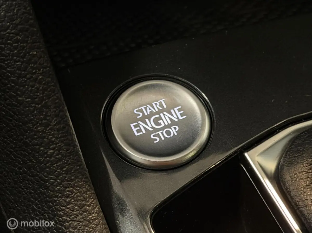 1.4 TSI eHybrid 2x R-Line Panorama/Leder/360/Keyless