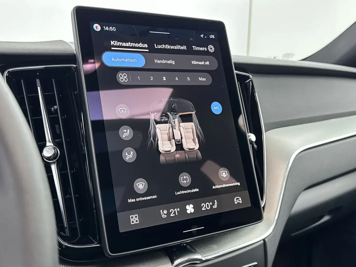 T6 Recharge Plus Black Edition | 21" | Luchtvering | Panoramadak | 360 Camera | Head-Up | Harman Kardon | Elektr. verst. Stoelen | Adaptieve Cruise | BLIS