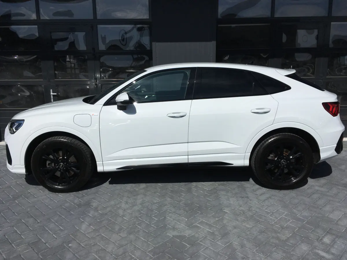 45 TFSI e S-line Black Edition