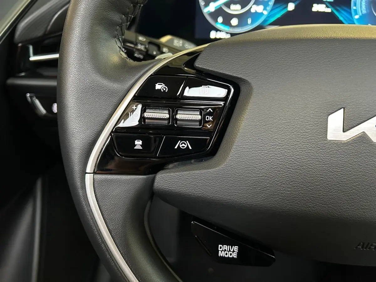 1.6 GDi PHEV DynamicPlusLine | Apple Carplay / Android Auto | Navigatiesysteem | Stoel  + Stuurverwarming | Elektrisch Schuif / Kanteldak | Licht + Regensensor | Parkeersensoren Voor + Achte