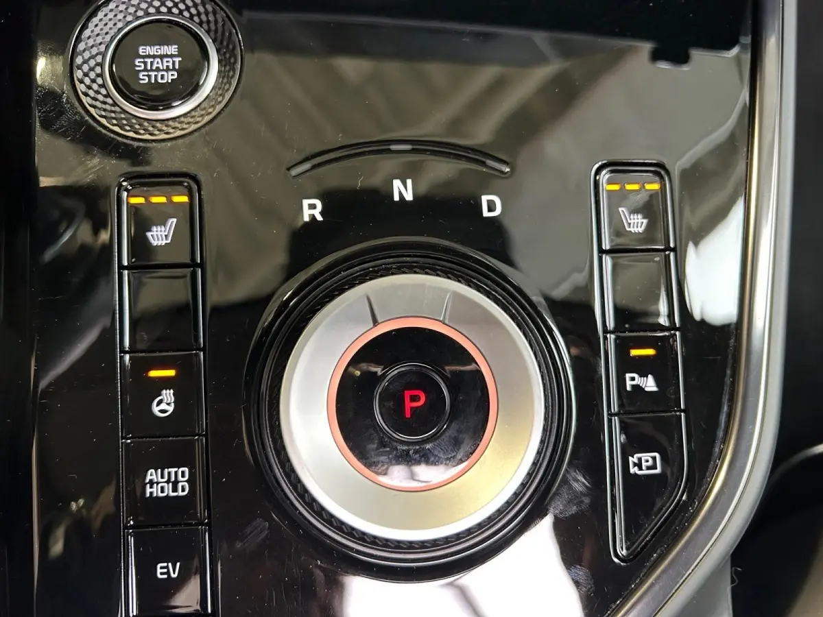 1.6 GDi PHEV DynamicPlusLine | Apple Carplay / Android Auto | Navigatiesysteem | Stoel  + Stuurverwarming | Elektrisch Schuif / Kanteldak | Licht + Regensensor | Parkeersensoren Voor + Achte