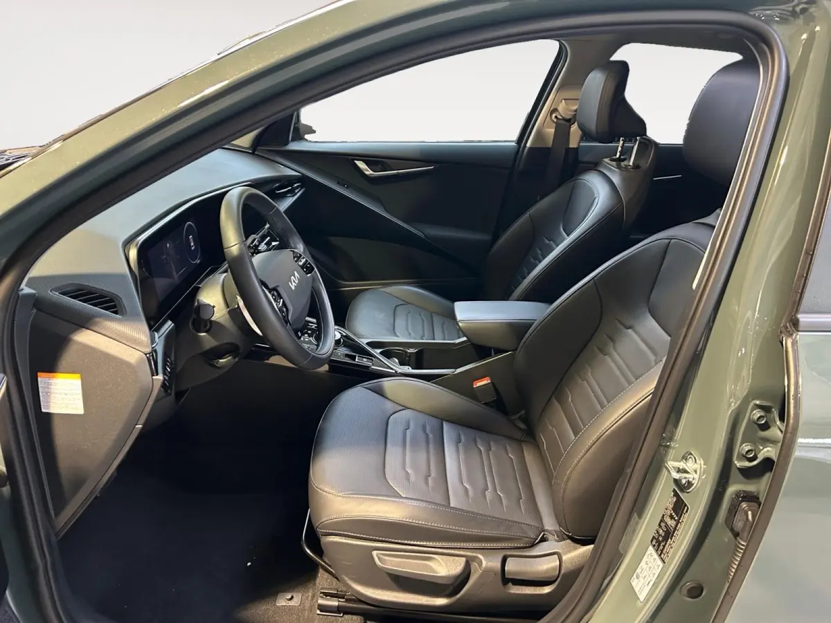 1.6 GDi PHEV DynamicPlusLine | Apple Carplay / Android Auto | Navigatiesysteem | Stoel  + Stuurverwarming | Elektrisch Schuif / Kanteldak | Licht + Regensensor | Parkeersensoren Voor + Achte
