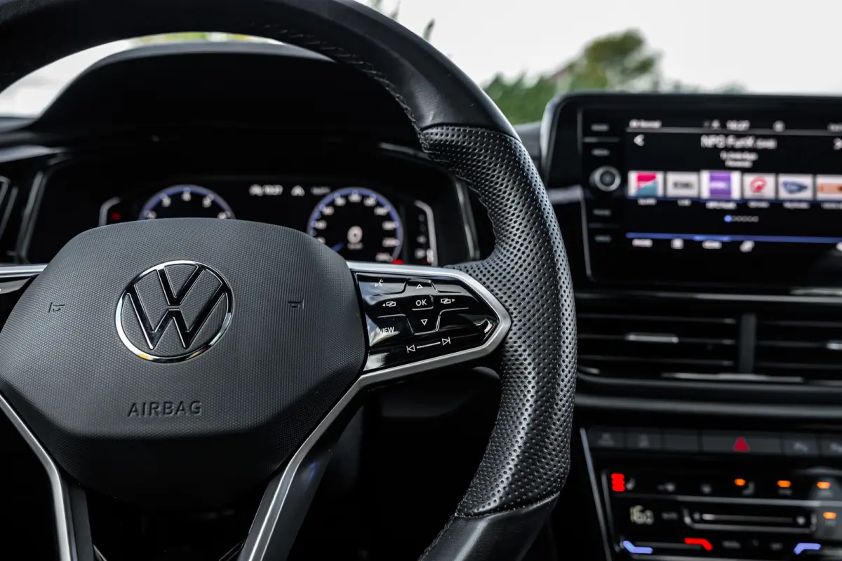 1.5 TSI R-Line Pano/Matrix/Camera/Keyless/ACC