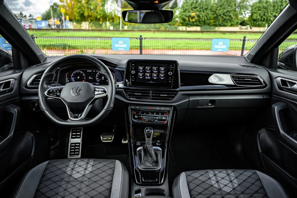 1.5 TSI R-Line Pano/Matrix/Camera/Keyless/ACC