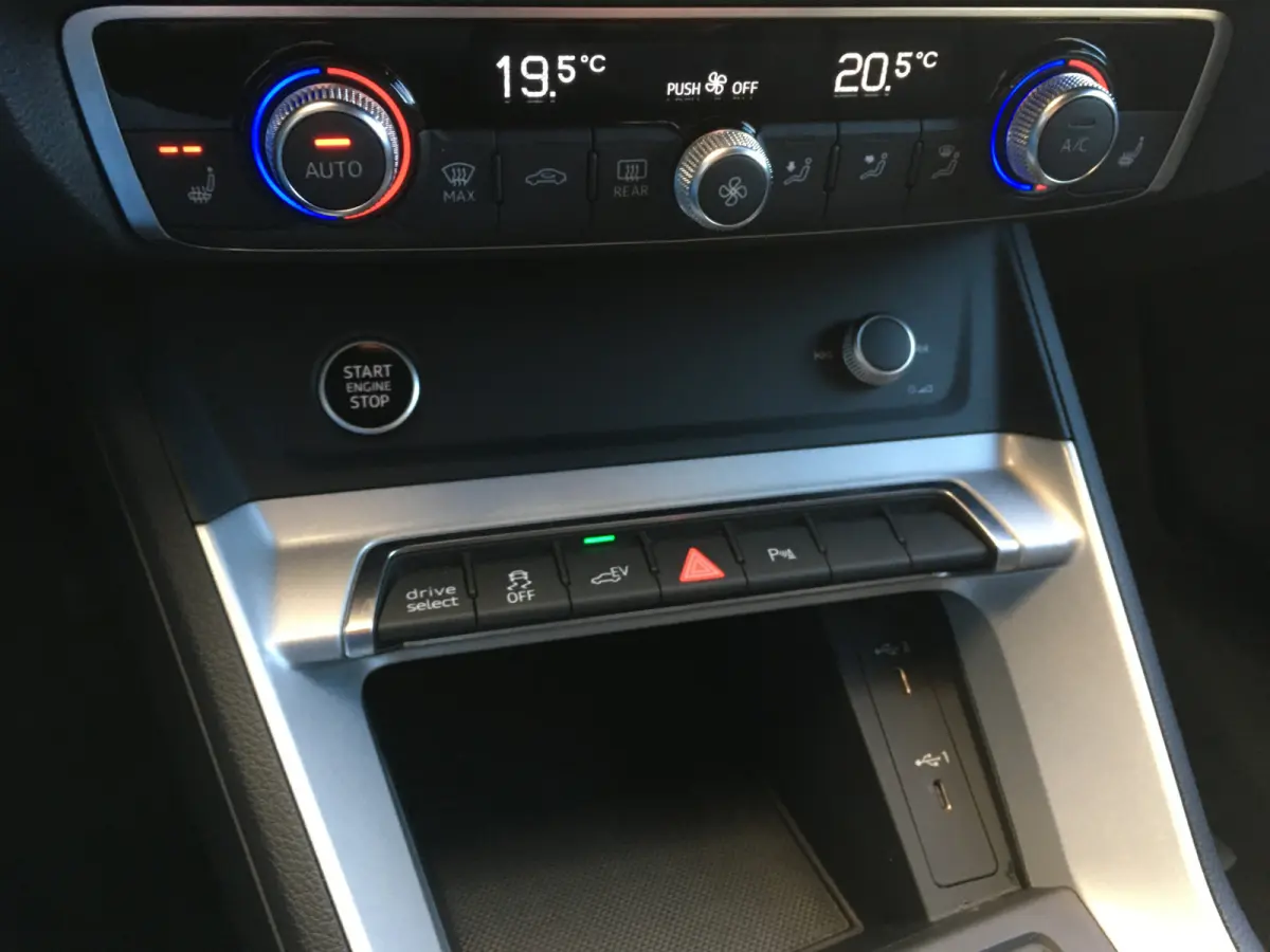 45 TFSI e S-Line Black Edition
