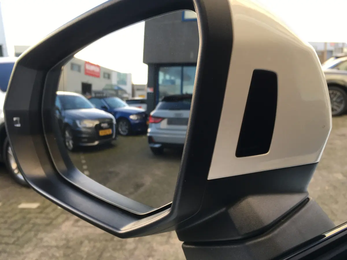 45 TFSI e S-Line Black Edition