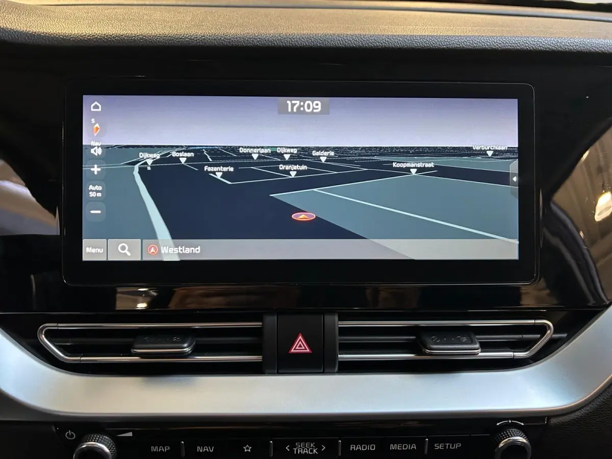 1.6 GDi Hybrid DynamicLine | Apple Carplay / Android Auto | Navigatiesysteem | Licht + Regensensor | Parkeersensoren + Camera Achter | Climate Control | Cruise Control Adaptief | Rijstrookse