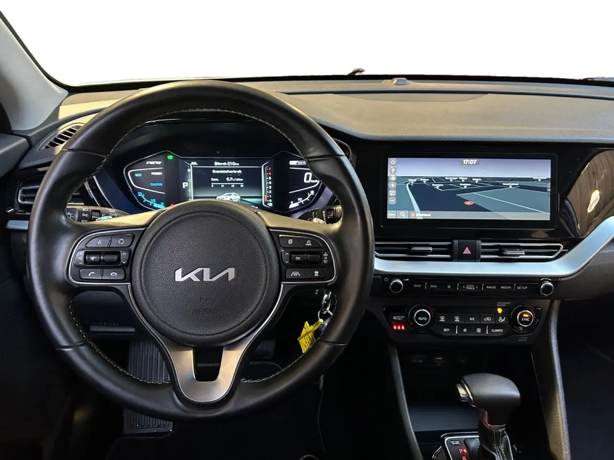 1.6 GDi Hybrid DynamicLine | Apple Carplay / Android Auto | Navigatiesysteem | Licht + Regensensor | Parkeersensoren + Camera Achter | Climate Control | Cruise Control Adaptief | Rijstrookse