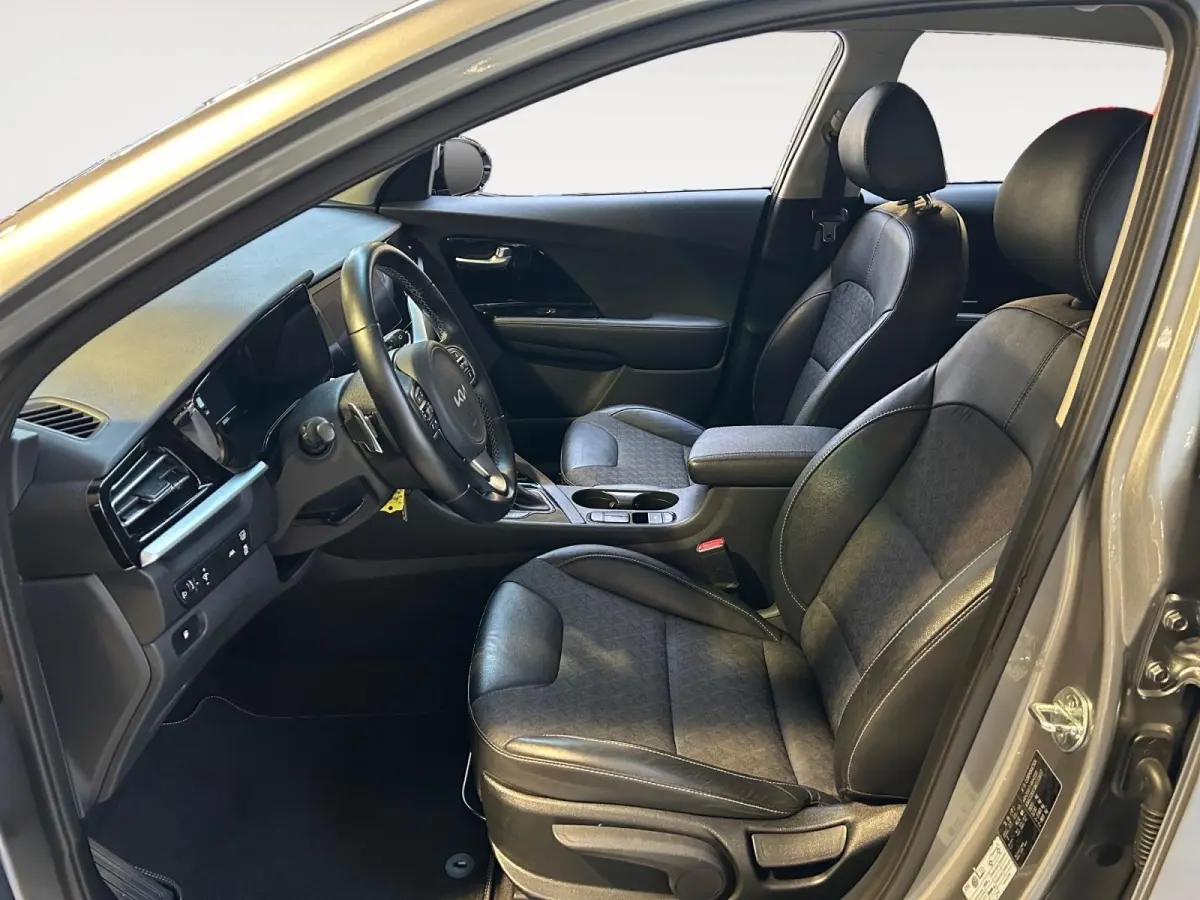 1.6 GDi Hybrid DynamicLine | Apple Carplay / Android Auto | Navigatiesysteem | Licht + Regensensor | Parkeersensoren + Camera Achter | Climate Control | Cruise Control Adaptief | Rijstrookse