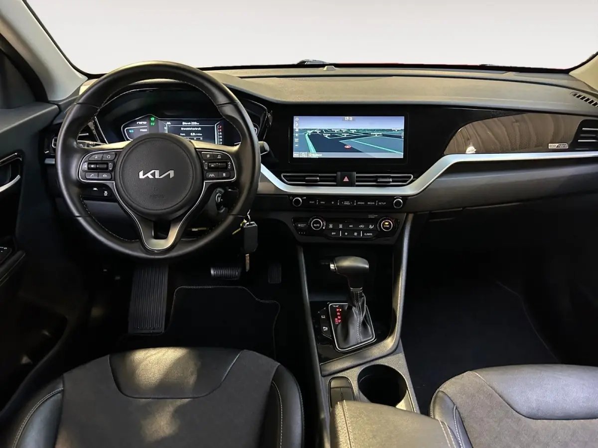 1.6 GDi Hybrid DynamicLine | Apple Carplay / Android Auto | Navigatiesysteem | Licht + Regensensor | Parkeersensoren + Camera Achter | Climate Control | Cruise Control Adaptief | Rijstrookse