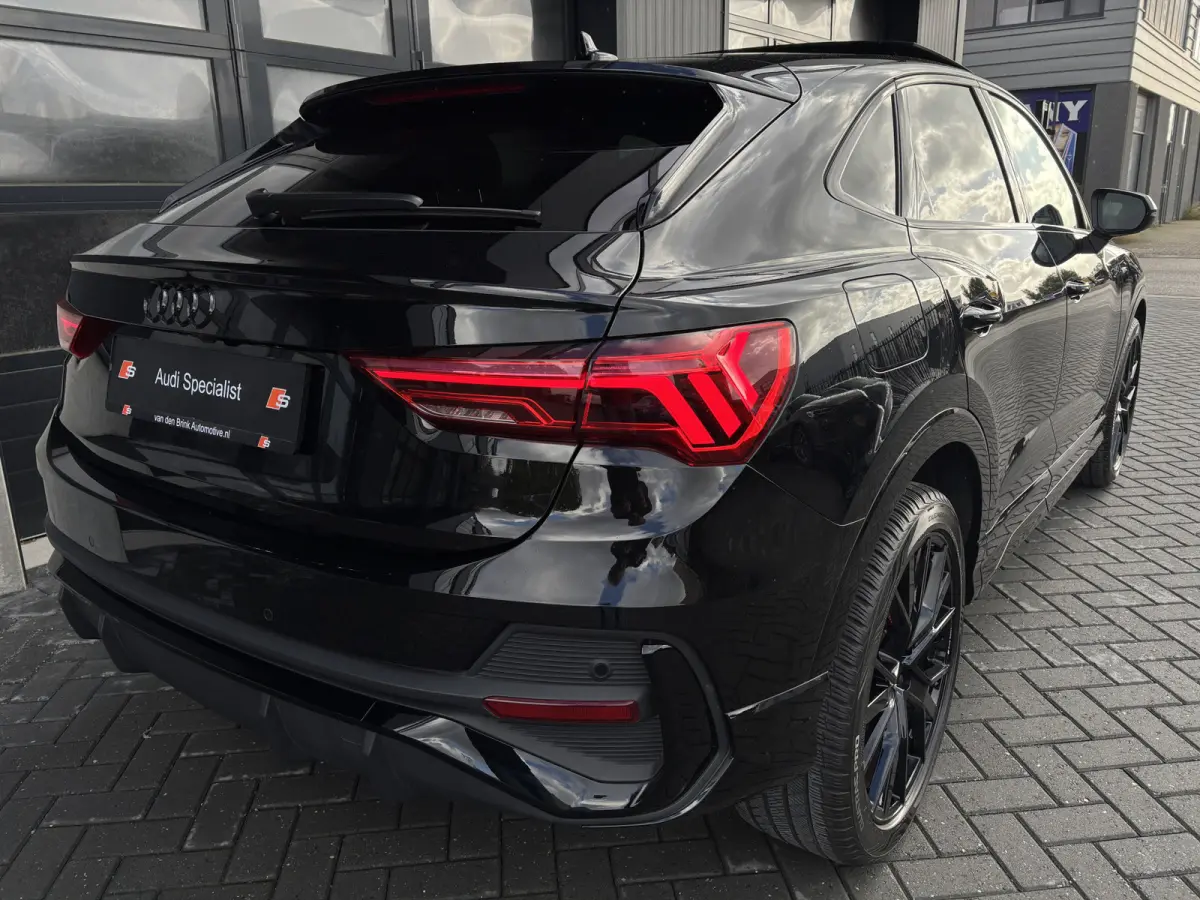 35 TFSI S-line Black Pano sfeer