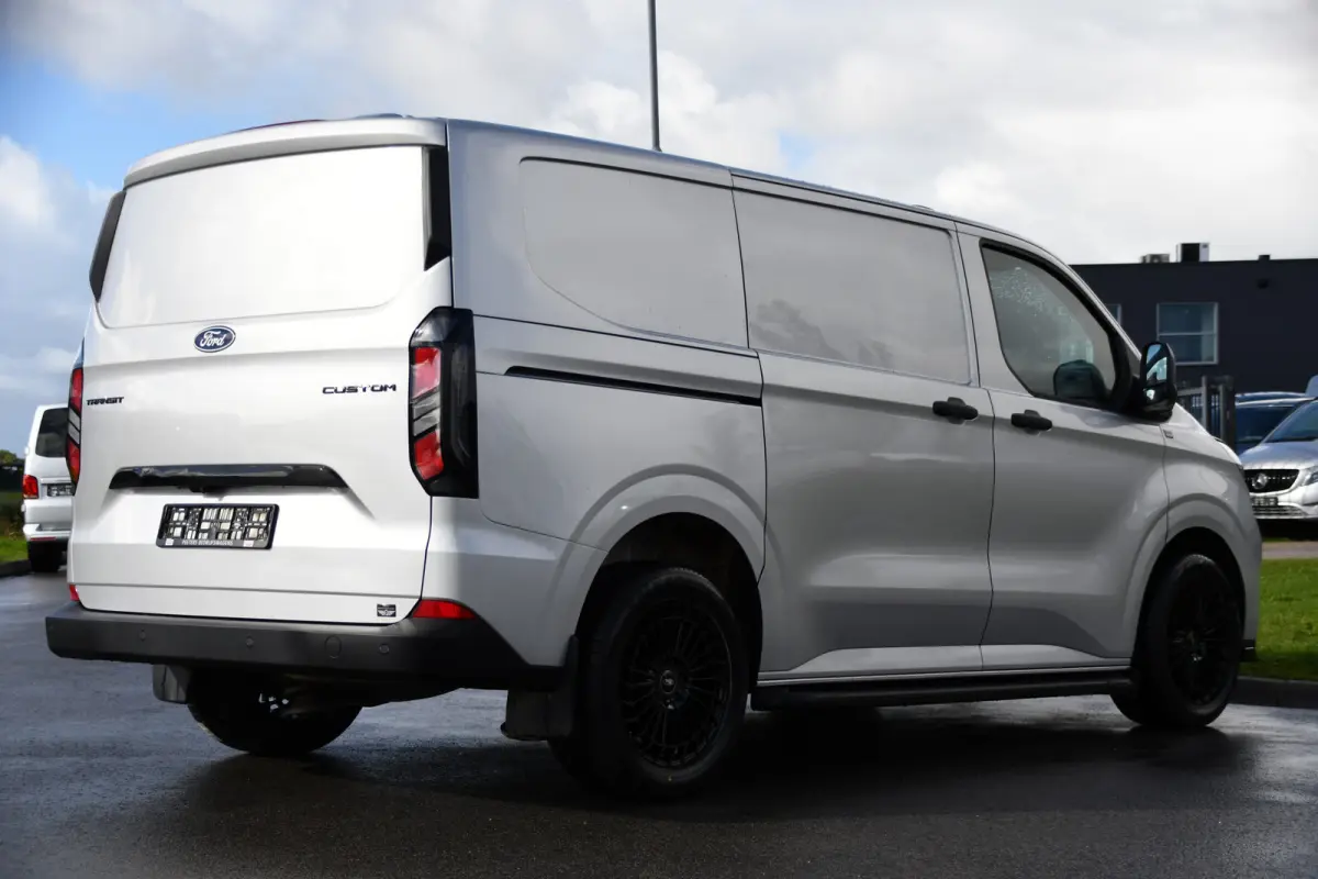 300 2.0 TDCI L1H1 PB Edition Virtual, Camera, Cruise, Carplay, 2 x Schuifdeur, Stuur verwarming, 136pk, Automaat, Stoelverwarming, Uniek!
