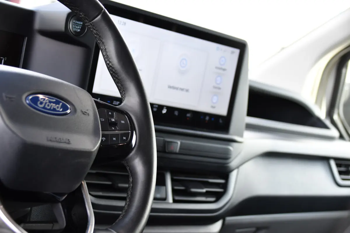 300 2.0 TDCI L1H1 PB Edition Virtual, Camera, Cruise, Carplay, 2 x Schuifdeur, Stuur verwarming, 136pk, Automaat, Stoelverwarming, Uniek!