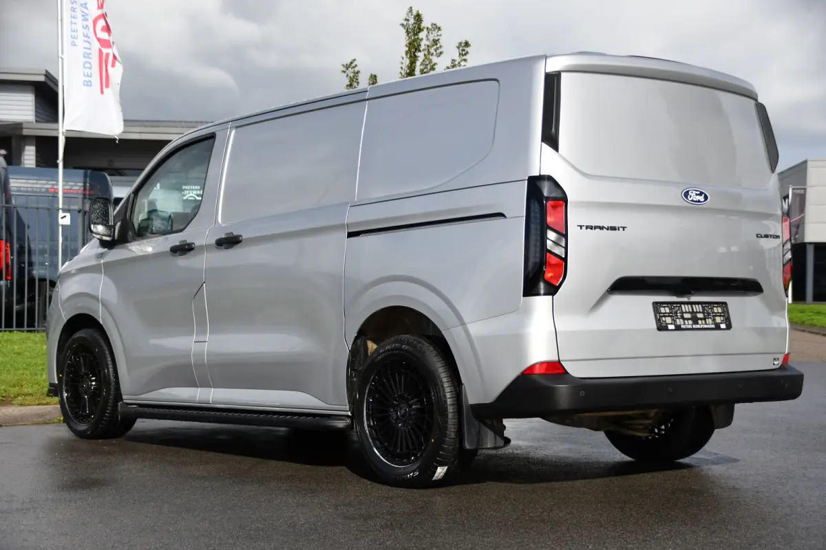 300 2.0 TDCI L1H1 PB Edition Virtual, Camera, Cruise, Carplay, 2 x Schuifdeur, Stuur verwarming, 136pk, Automaat, Stoelverwarming, Uniek!