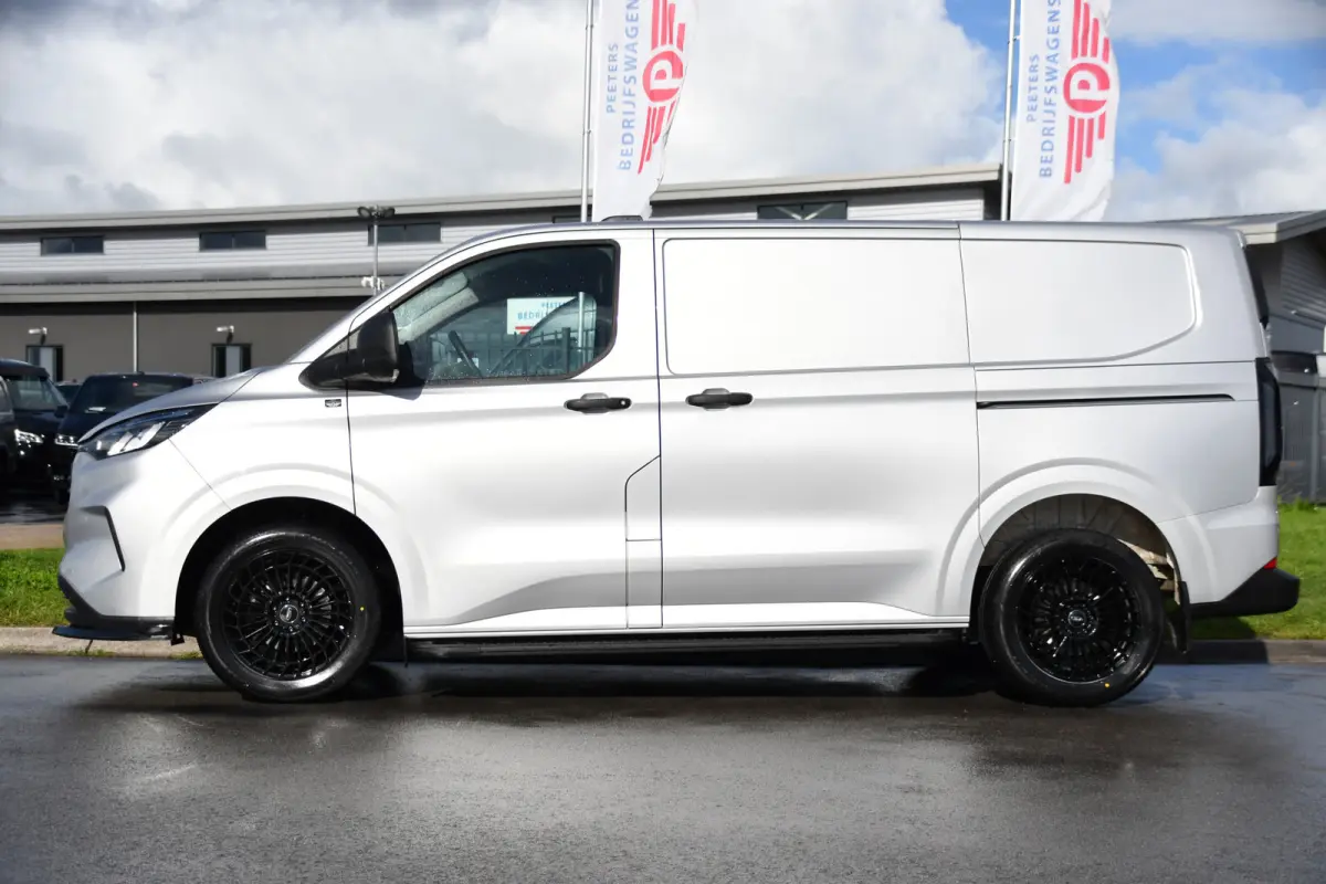 300 2.0 TDCI L1H1 PB Edition Virtual, Camera, Cruise, Carplay, 2 x Schuifdeur, Stuur verwarming, 136pk, Automaat, Stoelverwarming, Uniek!
