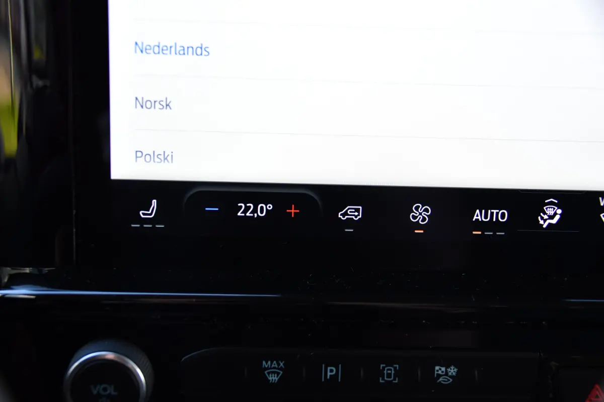 320 2.0 TDCI L1H1 Sport Virtual, Camera, Carplay, LED, Cruise, 170pk, Automaat, Stoelverwarming, Uniek!