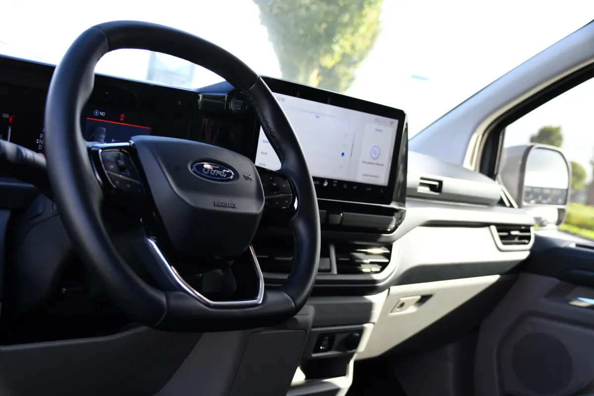 320 2.0 TDCI L1H1 Sport Virtual, Camera, Carplay, LED, Cruise, 170pk, Automaat, Stoelverwarming, Uniek!