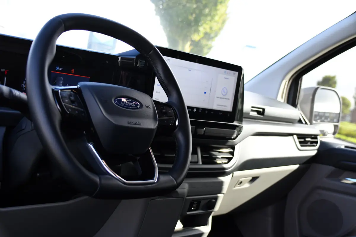 320 2.0 TDCI L1H1 Sport Virtual, Camera, Carplay, LED, Cruise, 170pk, Automaat, Stoelverwarming, Uniek!
